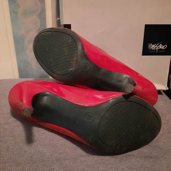 PRICE FIRM- 🎉 Mossimo Candy red pumps! - Picture 7 of 11